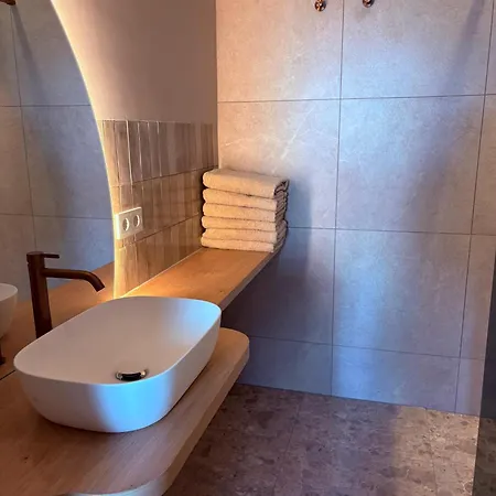 Buitenhoudt Bed & Breakfast 3*