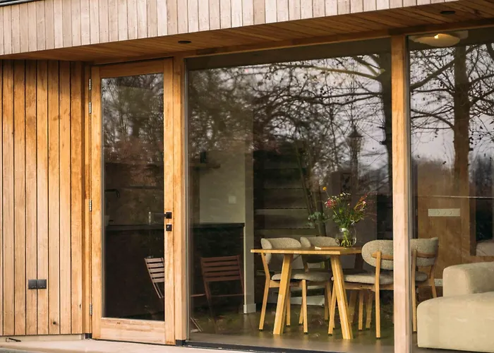 Buitenhoudt 3* Vinkel